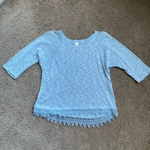 Womens No Boundaries 3/4 sleeve shirt